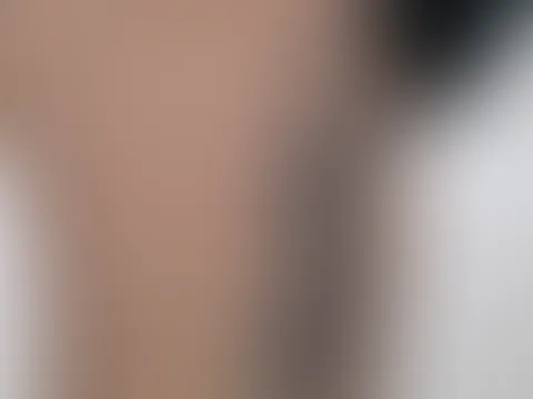 Guten Morgen & einen schönen Montag euch ❣️ Heute habe ich meinen A***h wieder in meine Nylons gepackt 🍑 Sieht er nicht verdammt heiß aus. 🔥