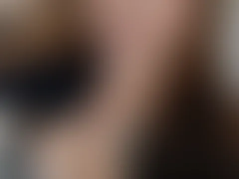 Hallo mein Hübscher! Möchtest du mit mir verboten schöne Sachen machen? Dann schreib mir!