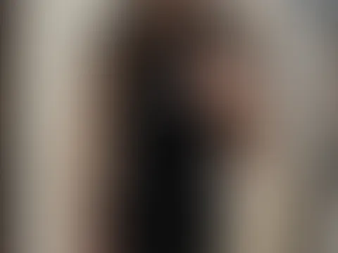 Heute stapeln sich die Aufgaben und ein paar wichtige Meetings… 😅 Wünscht mir Glück, ihr Lieben, dass alles glatt, leicht und mit schönen Ergebnissen läuft 😏✨ Drücke die Daumen für mich und für euch