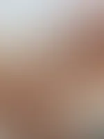 Komplett nackt und horny im Bett🥵😈wie gefalle ich dir?🤤