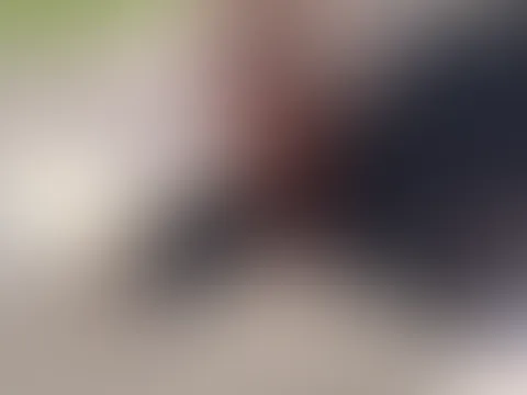 So war das nicht gedacht! EGAL, ich bin jetzt hier LIVE erreichbar! Schreibst du mir und packst mir den BIKINI aus?