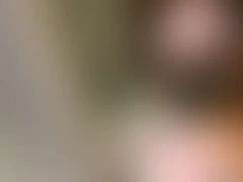 Möchtest du unter den Rock schauen dann schreib mir doch mein geiler