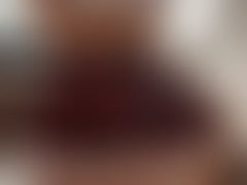 Schiebst du mir das Röckchen hoch und benutzt mich?🤤