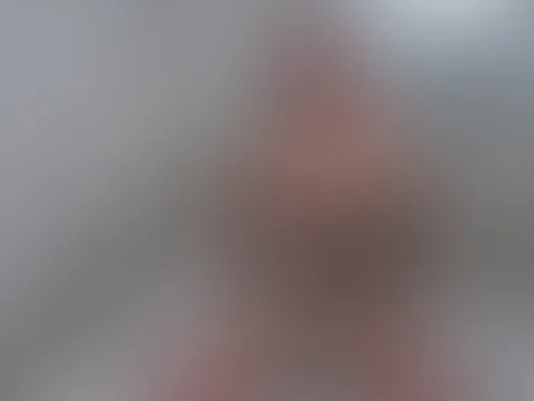 C******e für die Halsbandschlampe. Ins Maul gef**kt,u. voll gepumpt.