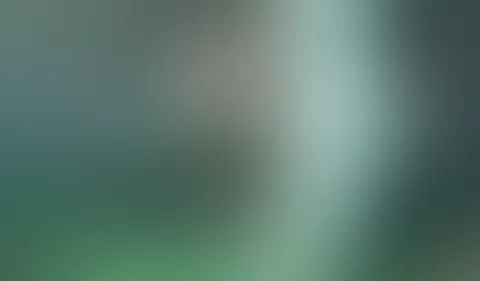 Ein kühler Sprung ins Wasser und dann runter mit dem Höschen 🤪💋. Egal ob mich jemand gesehen hat 😀