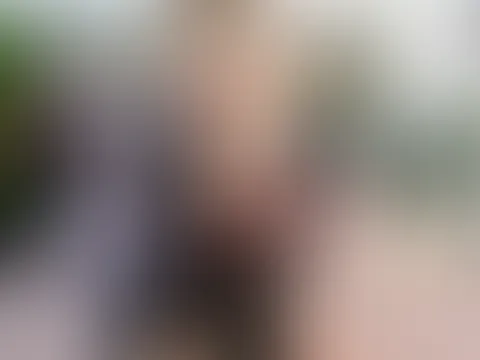 Ich zeige dir noch eine geile Stelle wo ich es liebe, wenn du auf mir kommst