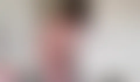 In der Badewanne mit der Duschbrause gespielt