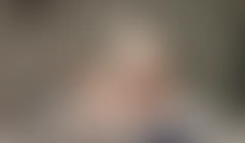 Geil auf dem Bett gef**kt