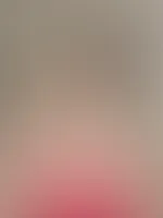 Denkt an die rote Untwerwäsche ;)