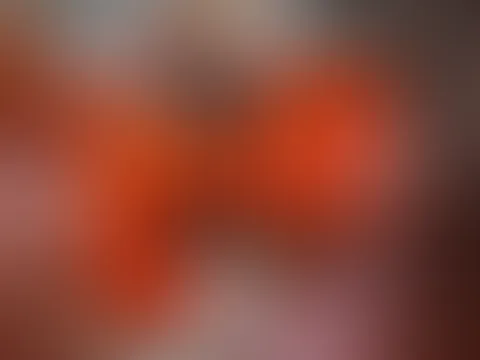 Die ersten Sekunden der Übergabe Es gibt diesen einen Moment, der alles verändert. Nicht die Stunde davor, nicht die Szene danach. Sondern die allerersten Sekunden, in denen du spürst: Jetzt kippt es.