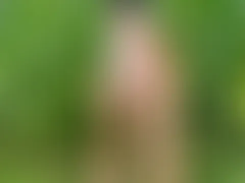 Im blauen Dessous strecke ich dir meinen A***h entgegen. Hast du den Mut für Outdoor Spass?