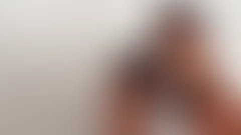 Schwarze Heels, lackierte Fußnägel und schmutzige Gedanken 😏
