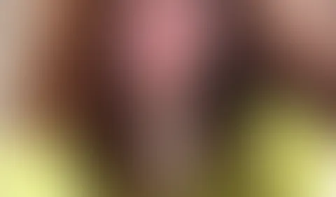 BEI DER FAMILIENFEIER HEIMLICH MASTUBIERT!!! Hoffentlich hat es keiner mitbekommen Oh wie krass das war! Ich war über Ostern bei meiner Familie und am Sonntag waren ALLE da :) Großes Mittagessen mit a