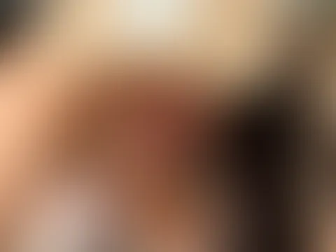 Heißer Sommertag und freche Zunge für euch… 😏
Sagt mir, was ihr jetzt mit mir anstellen würdet 🤭