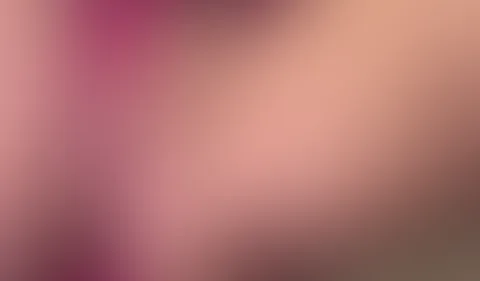 Ich komme immer noch nicht auf gestern klar. đ„ In dem Video seht ihr mein privates Finish: Ich befreie meine P***y vom Lush und alles ist so weiĂ und schleimig, als hĂ€ttet ihr mir einen fetten Creamp