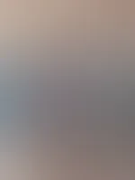 Suchbild - welche ist die reale m****i und welche nur das Spiegelbild 😜🥵
