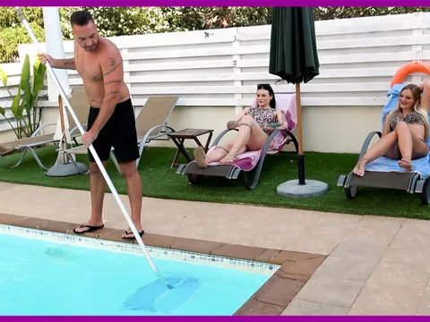 POOLBOY SEDUCES?! CUM-EATERS FOR NAUGHTY THREESOME SLUTS!