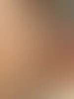 POV: Ich spiele mit meiner Zunge an deiner Eichel👅 und nehme Schritt für Schritt, dein s*****z in meinen Mund🥵 und sauge leicht an deiner Eichel, gefällt dir das mein Liebling?😏💦