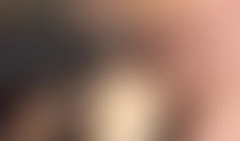 14. Dezember – dieser Sonntag wird wirklich heiß 😏 Mach es dir gemütlich, lass dich überraschen und freu dich auf ein kleines Extra, das die Temperatur garantiert steigen lässt…