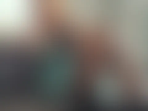 Heute gibt es mal etwas für die Nylonfetischisten. Wollt ihr mehr davon oder etwas anderes? Dann schreibt mich gerne an. Bei mir gibt es auch Wunschbilder auf Bestellung 😉