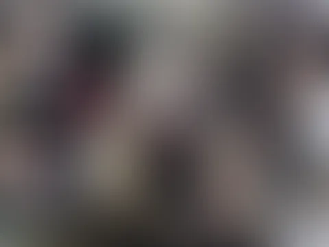 Lia Amalia die Zierliche Skinny S****a Bitch liebt S****a über alles