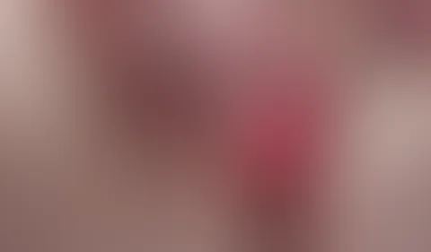 Ich probiere ob 3 Vibratoren zu viel sind! Heute habe ich mich gefragt wie das Gefühl ist gleich 3 Vibratoren zu benutzen … was soll ich sagen, ich war super super nass!! Meine kleine ist richtig aus