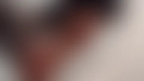 Gefällt dir mein A***h im schwarzen Tanga? 😏