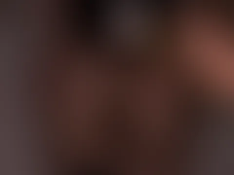 Leichte Schläge auf den A***h und Öl machen mich an