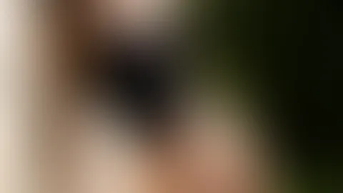 Ich brauch jemanden der mir zeigt wo der Hase langläuft und meine F**klöcher ordentlich dehnt 🥰