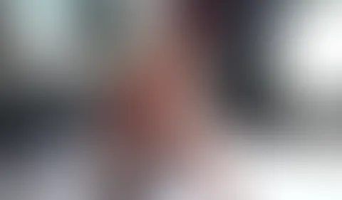 Ich bin mal wieder geil auf deine heiße F**ksahne :)  und ich weiß doch wie geil es dich macht wenn, ich dir meine dauergeilen Löcher anbiete und dich auffordere sie Vollzuw***sen. Nimm dein S*****z i