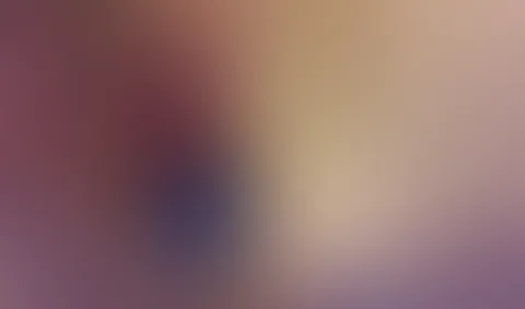 Dildo + Plug - beide Löcher gefüllt