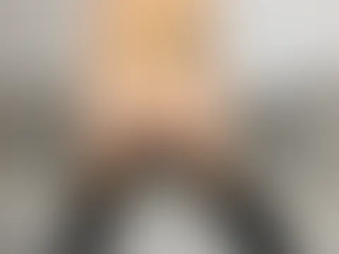 Hilfst du mir, mein gieriges Hintertürchen zu stopfen? 😈😏