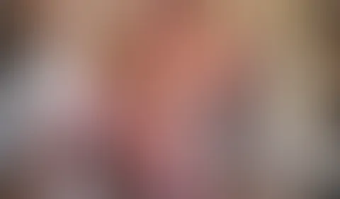 Harter Glas Dildo f**k in der dusche