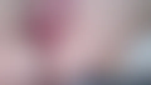 Schau zu wie ich meine P***y streicheln lasse 🌶️