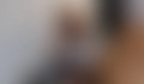 So muss eine Sekretärin arbeiten !!