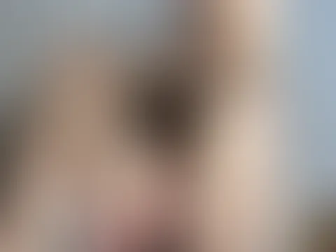 Schiebst du mir den Dildo oder doch lieber etwas anderes in die P***y? đđ