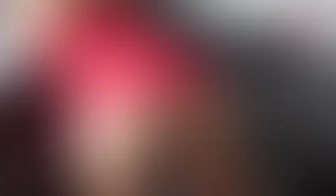 Naturbrüste von Lena! Spucke und A******zanleitung