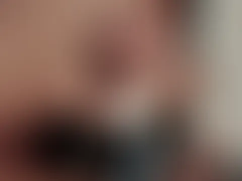 Er hat gezockt und ich habe es mir im Nebenzimmer selbst gemacht tja Pech für ihn!😈
