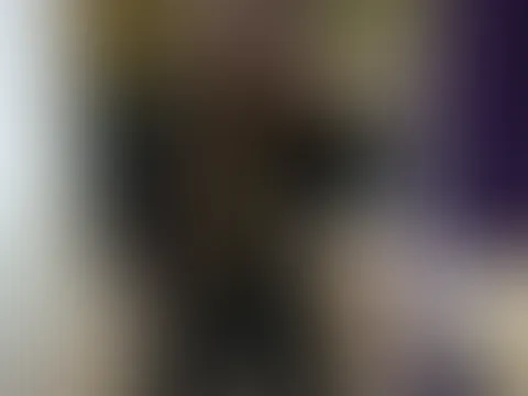 Montag Morgen… und der erste Termin wartet schon 😈☕ Ich wünsche euch einen wunderschönen Montag und einen verdammt heißen Start in die neue Woche 💋✨