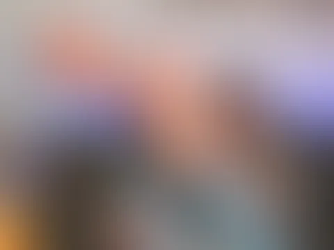 Heute mal von einer anderen Seite… und ziemlich nah 😉 Ein kleiner Vorgeschmack – aber du kennst mich, da geht noch mehr 😏 Wenn du bereit bist, zeig ich dir den Rest 💋