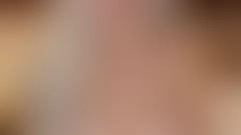 Mein neuer BH hat keine zwei Minuten gehalten, schau was darunter ist