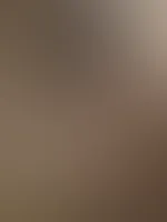 Ich sortiere im Moment wieder ein paar alte Bilder aus und hab dabei diese alten Spiegel Selfies gefunden 🤭 Irgendwie mag ich ya so eine leichte Trash-Ästhetik 😝