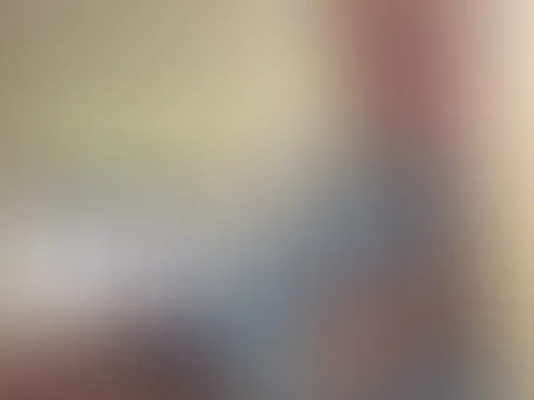Ich bin jetzt live im VideoCall 📲✨ Lust auf eine private, prickelnde Auszeit zu zweit? Klingel durch und lass uns deine Fantasien zum Knistern bringen. 18+ 📞🔥
