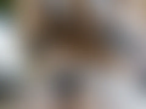 Ich bin das süße Mädchen… doch privat zeige ich dir meine wilde Seite