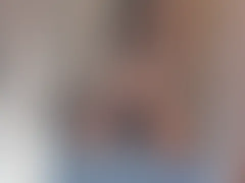 Hii 🔥❄️ schreib mir gerne, wenn du mehr sehen willst.