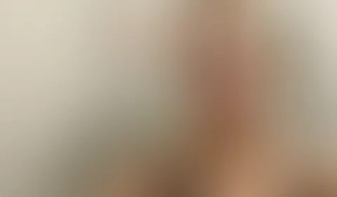 Wie ihr wisst war ich eine Woche in der Türkei. Da habe ich es mir natürlich nicht nehmen lassen für euch ein geiles Flugzeugp**s - Video zu basteln. Denn weit über den Wolken muss die Freiheit wohl g