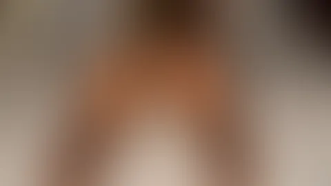 Der geile A***h wartet auf Deinen ....