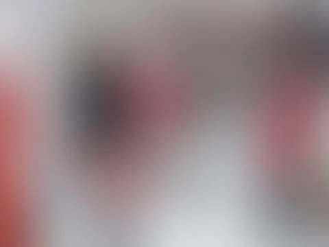 Luciana und Rosella reißen einer Sklavin den A***h auf! Teil 1