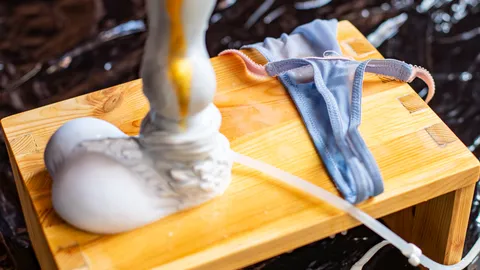 Squirting Monster Dildo Reviewed