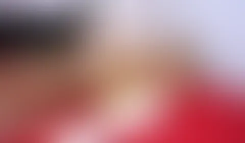 OMG, guck mal wie mein kleines Hintertürchen extrem aufgerissen wird. Hier kommt eine kurze Vorschau zum Clip: Arschf**k A**l Ass2Mouth Dehnung mit XXL S*****z #annabelmassina #arschf**k #a**l